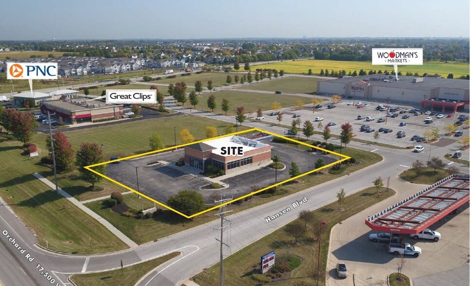 More Photos Of 140 Hansen Blvd, North Aurora Medical For Lease