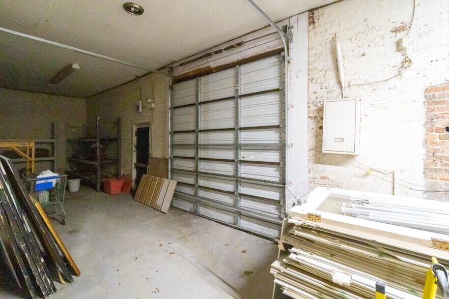 More Photos Of 255 W 79th St, Chicago General Retail For Lease