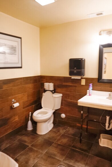 More Photos Of 50 N 2nd E, Soda Springs Convenience Store For Sale