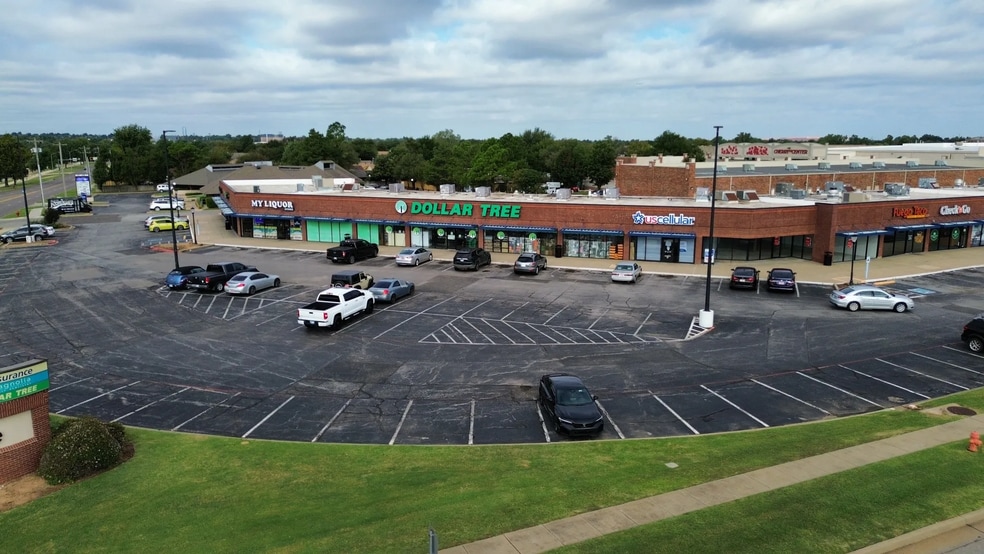 More Photos Of 101 N Douglas Blvd, Midwest City Unknown For Lease