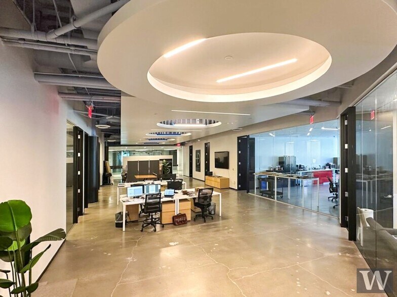 More Photos Of 700 N San Vicente Blvd, West Hollywood Office For Lease