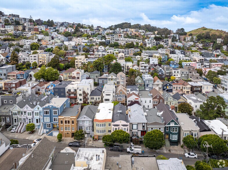 More Photos Of 4632 18th St, San Francisco Apartments For Sale