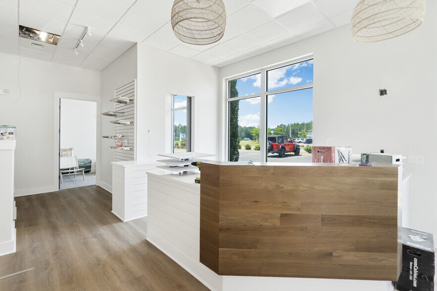 More Photos Of 116 Mc Davis Blvd, Santa Rosa Beach Office For Lease