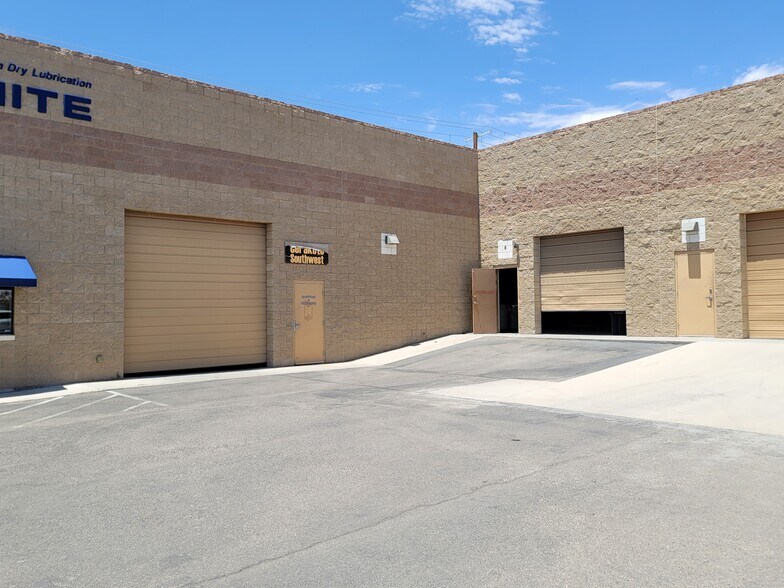 More Photos Of 801 Pendale Rd, El Paso Distribution For Sale