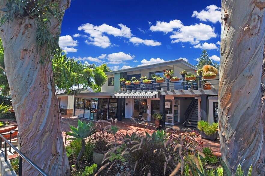 More Photos Of 1226-1230 Camino del Mar, Del Mar Storefront Retail Residential For Lease