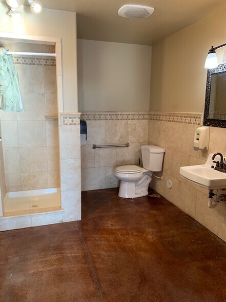 More Photos Of 750 W Quinn Rd, Pocatello Medical For Sale