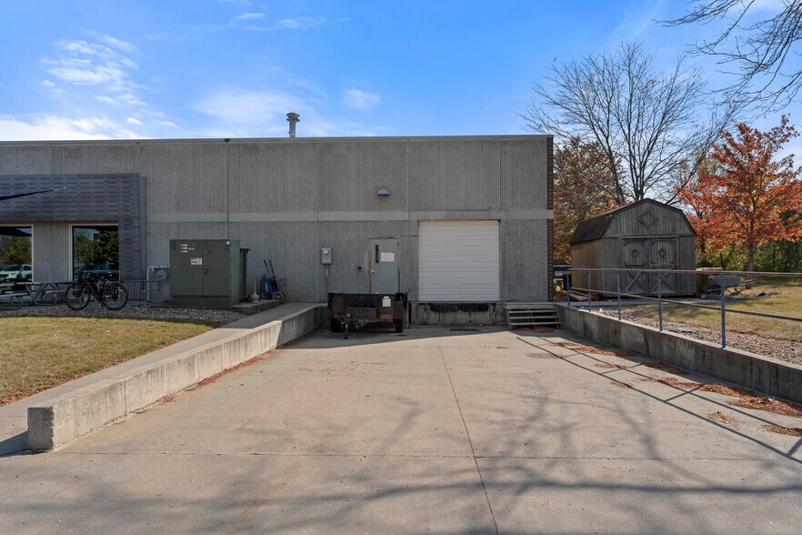 More Photos Of 2839 Northgate Dr, Iowa City Office For Lease