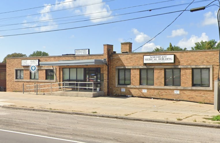 Primary Photo Of 26151 Euclid Ave, Euclid Medical For Sale