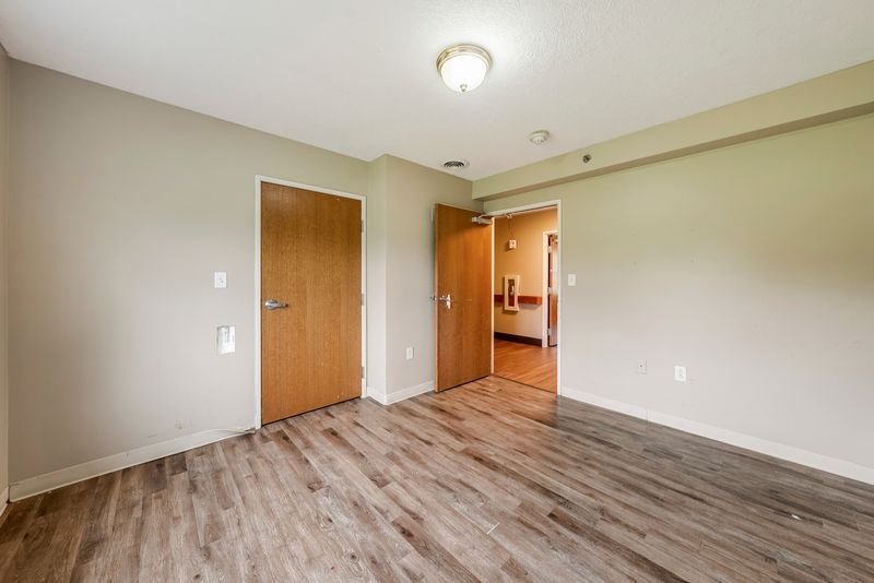 More Photos Of 80 Miller St, Centerburg Congregate Senior Housing For Lease