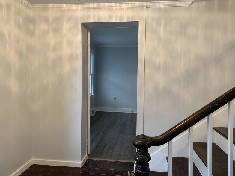 More Photos Of 26 W Main St, New Market Storefront Retail Office For Lease