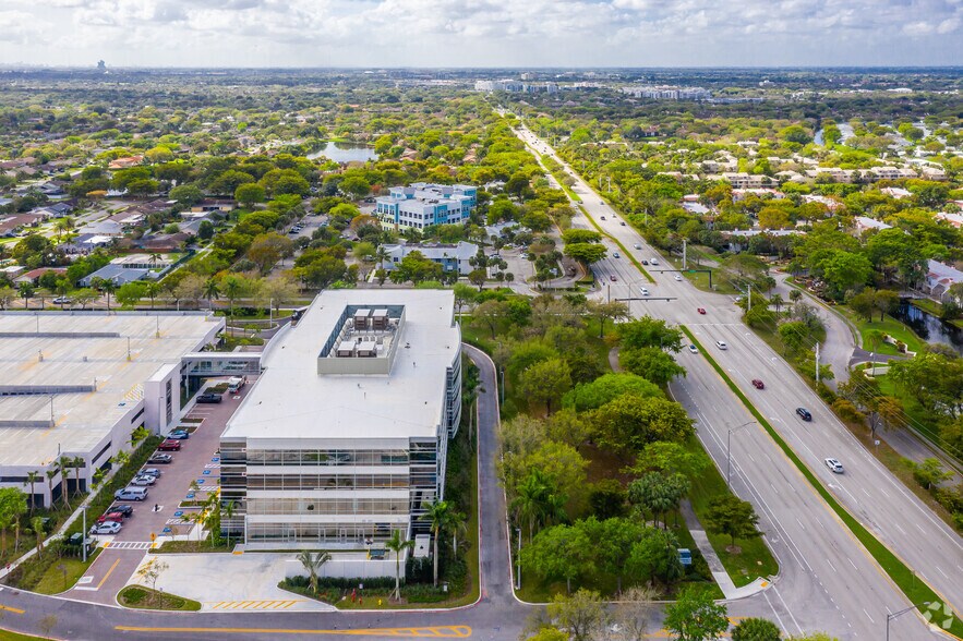 More Photos Of 1700 N University Dr, Plantation Office For Lease