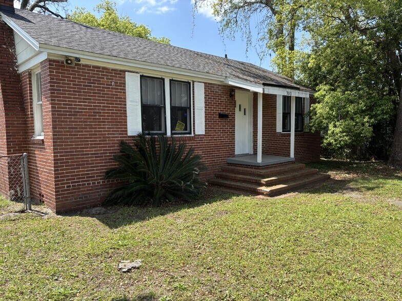 Primary Photo Of 5010 Blackburn St, Jacksonville Specialty For Sale