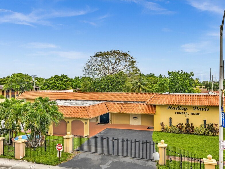 More Photos Of 2321 NW 62nd St, Miami Funeral Home For Sale