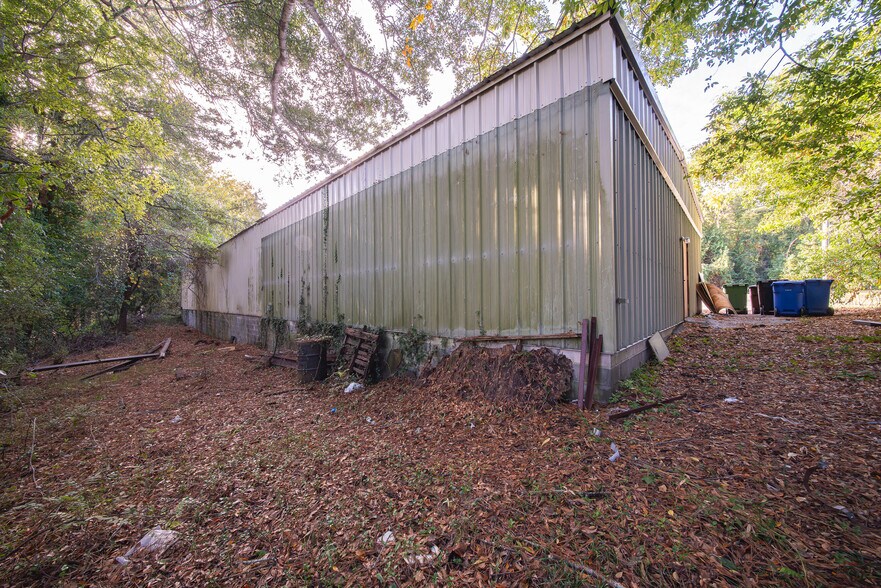 More Photos Of 5251 Buena Vista Rd, Columbus Light Distribution For Sale