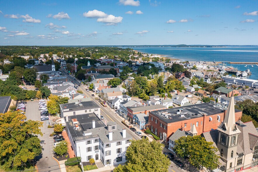 More Photos Of 32-40 Court St, Plymouth Office For Lease