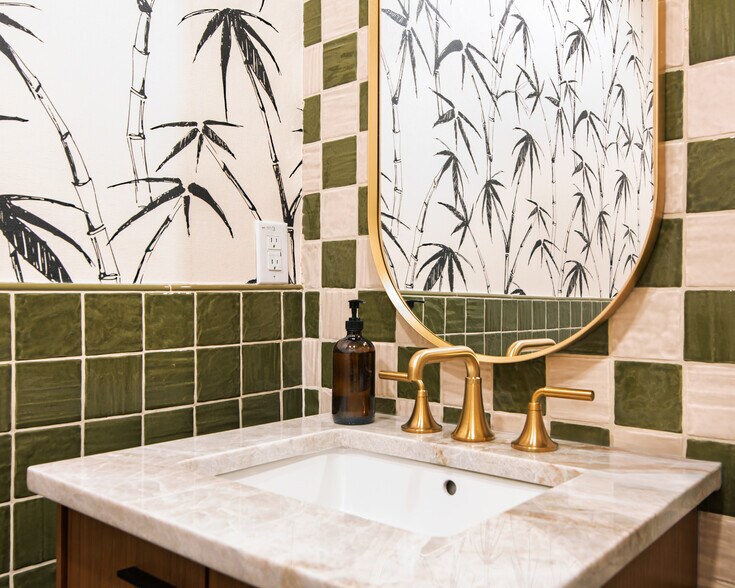 More Photos Of 5100 Kelly Rd, Aledo General Retail For Lease