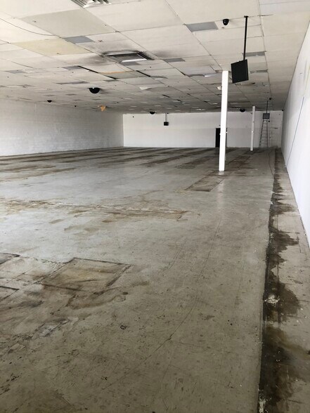 More Photos Of 112-295 Prince Royal Dr, Berea Unknown For Lease