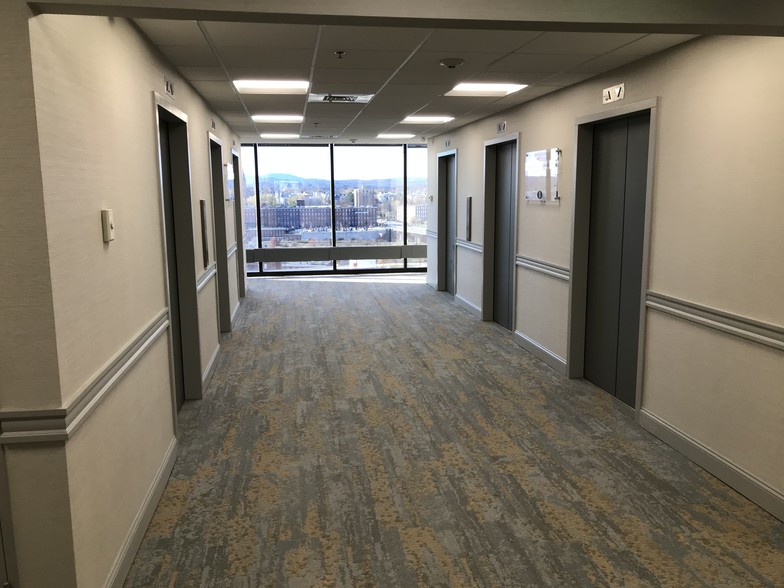 More Photos Of 1000 Elm St, Manchester Office For Lease