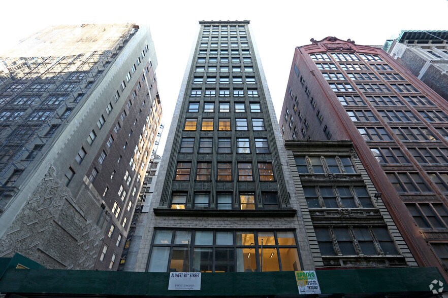 More Photos Of 21 W 38th St, New York Office For Lease