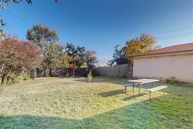 More Photos Of 6508 Ridgeview Cir, Dallas Manufactured Housing Mobile Home Park For Sale