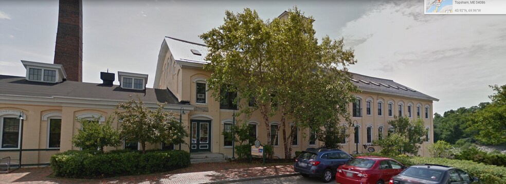 More Photos Of 11 Bowdoin Mill Is, Topsham Office For Lease