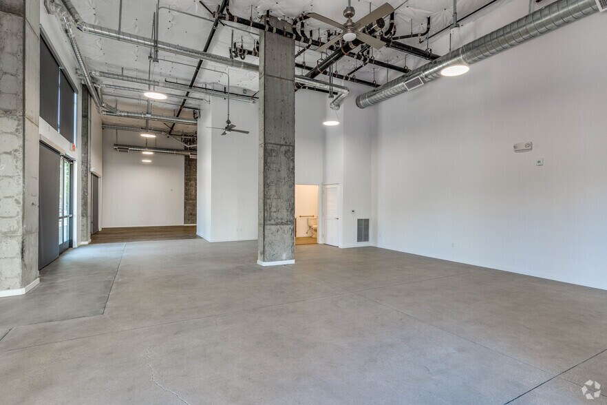 More Photos Of 901 E Fremont St, Las Vegas Coworking Space