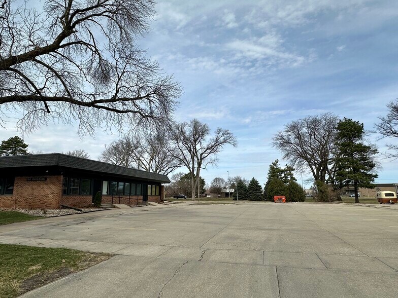 More Photos Of 230 E 22nd St, Fremont Medical For Sale