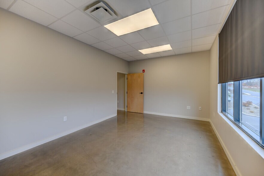 More Photos Of 1025 Alliance Park Dr, Bloomsburg Office For Lease