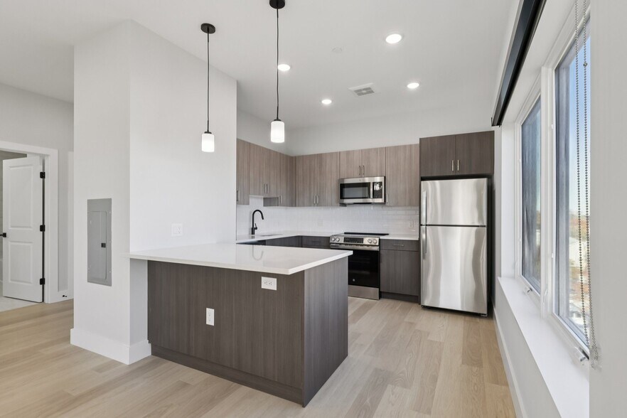 More Photos Of 34-40 Hudson St, Newark Apartments For Lease