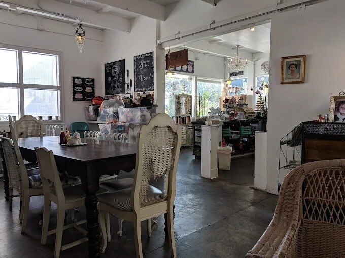 More Photos Of 301 N San Marino Ave, San Gabriel Freestanding For Sale