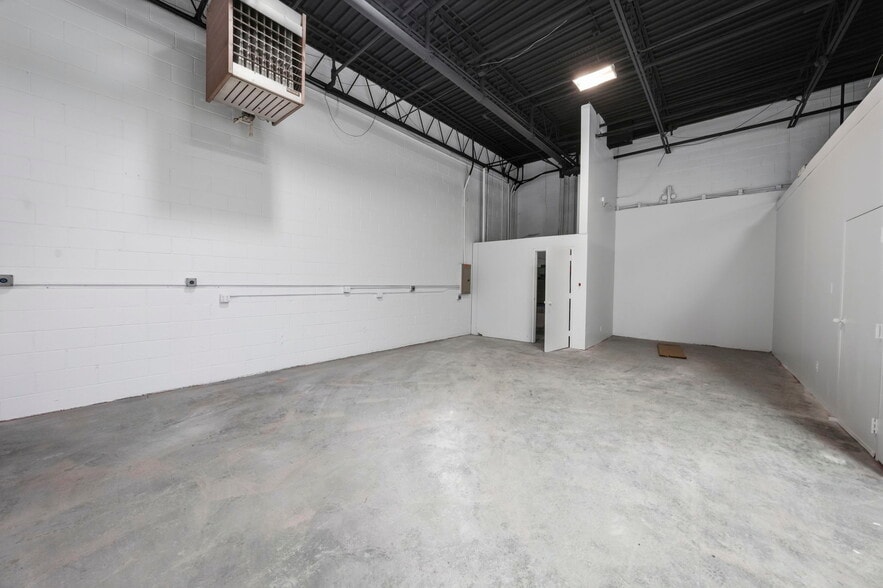 More Photos Of 801 Jerusalem Rd, Scotch Plains Warehouse For Lease