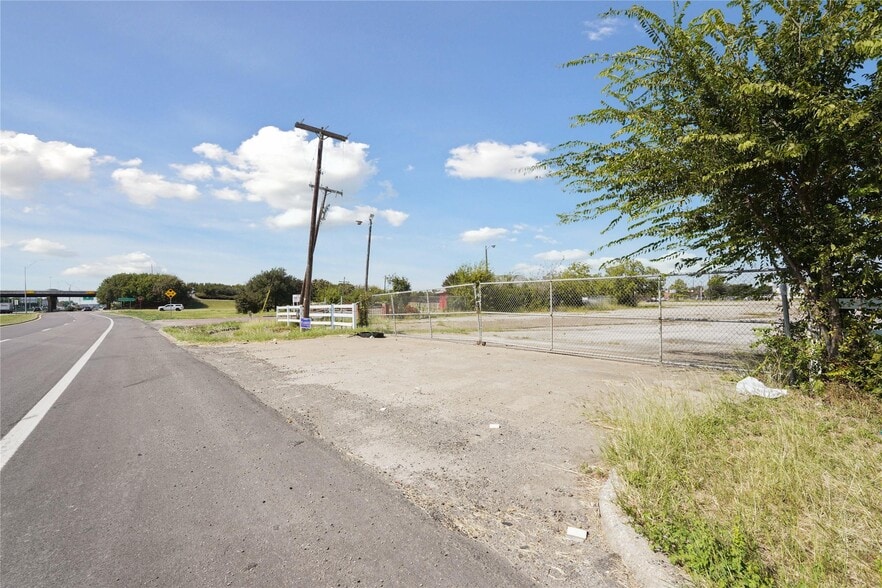 More Photos Of 4501 I-30, Mesquite Land For Sale