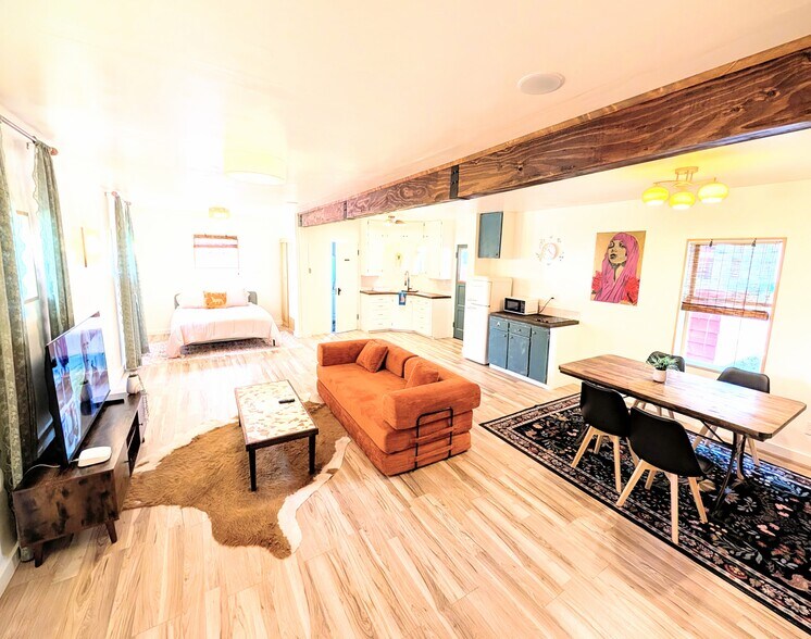 More Photos Of 520 N State St, Hagerman Specialty For Sale