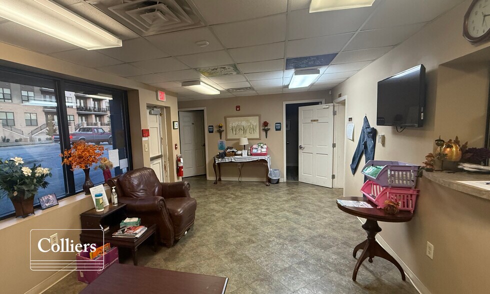 More Photos Of 234-236 Union St, Spartanburg Office For Sale