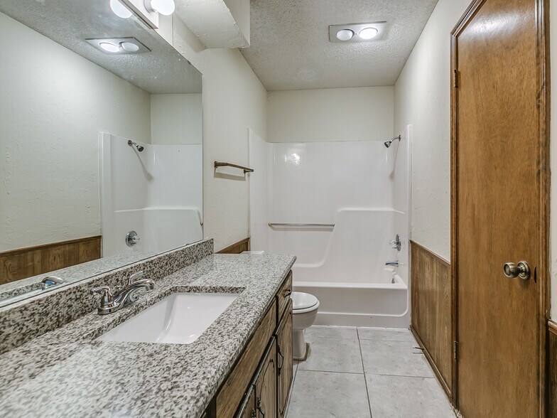 More Photos Of , Oklahoma City Specialty For Sale