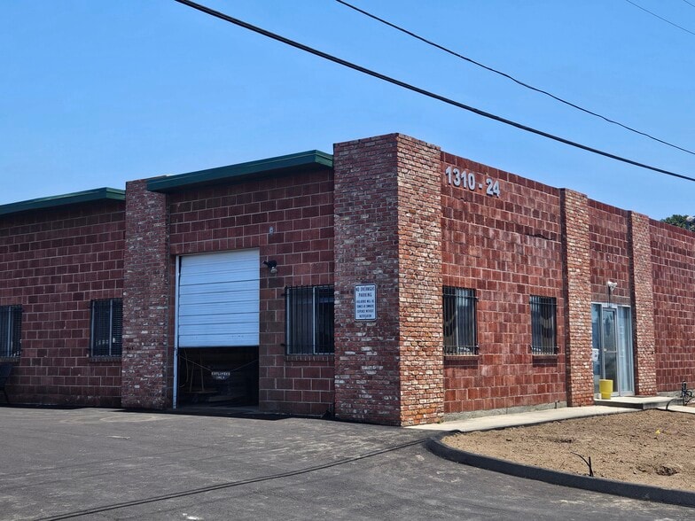 More Photos Of 1310-1344 Industrial Ave, Escondido Warehouse For Lease