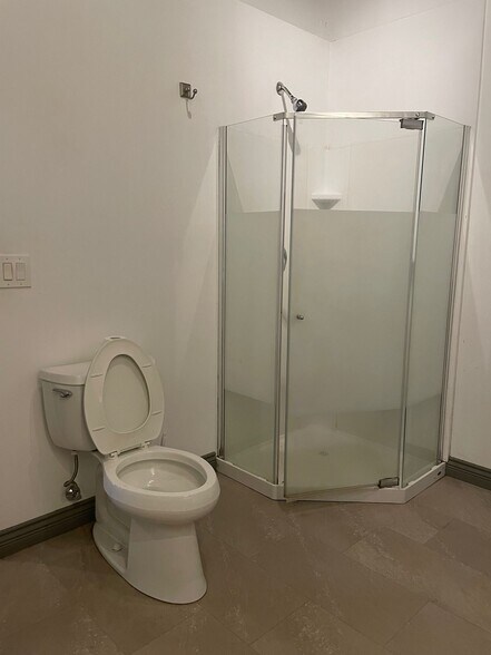 More Photos Of 18669 52nd Ave, Surrey Warehouse For Sale