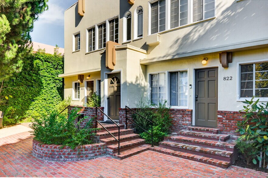More Photos Of 822 Hayworth Ave, Los Angeles Apartments For Sale