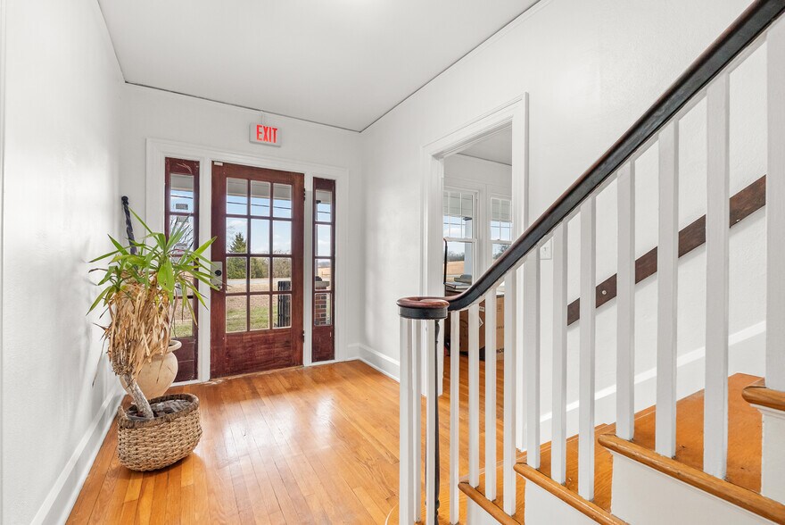 More Photos Of 15115 Forest Road, Forest Office For Lease