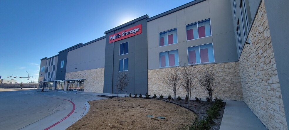 More Photos Of 2901 Miles Rd, Sachse Self Storage For Lease