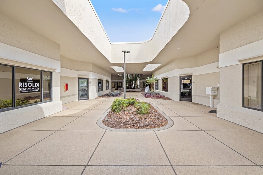 More Photos Of 3023 Eastland Blvd, Clearwater Office For Sale