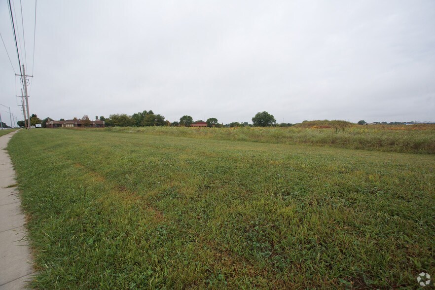 More Photos Of 127th St & Mur-Len Rd, Olathe Land For Sale