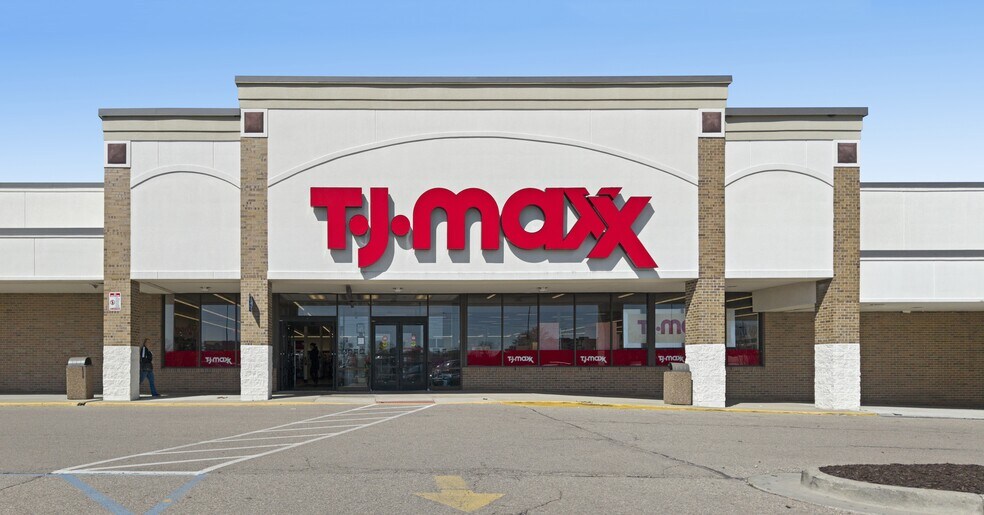 Primary Photo Of 3192 S Linden Rd, Flint Unknown For Lease