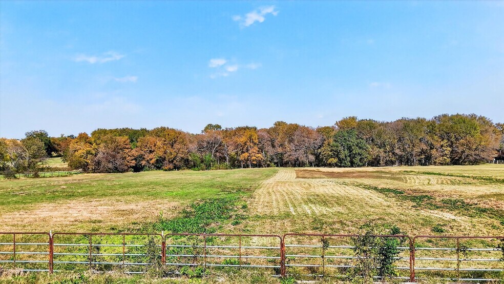 More Photos Of 1937 Spring Hill Rd, Aubrey Land For Sale