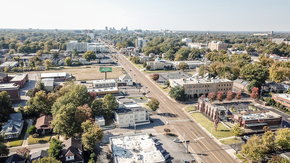 More Photos Of 1981 Union Ave, Memphis Loft Creative Space For Sale