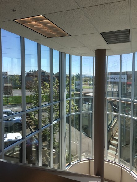 More Photos Of 1406 SE 164th Ave, Vancouver Office For Lease
