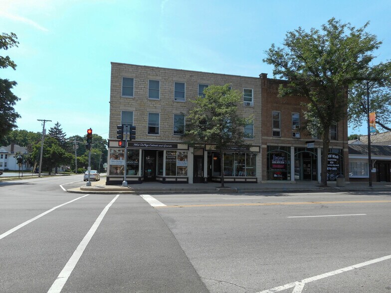 More Photos Of 141 S Batavia Ave, Batavia Storefront Retail Residential For Lease