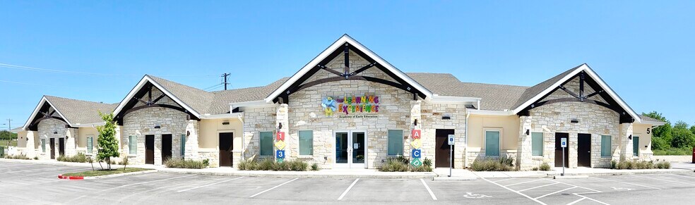 More Photos Of 115 Kohlers Crossing, Kyle Medical For Lease