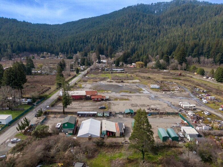 More Photos Of 55 Myers Ave, Myers Flat Manufacturing For Sale