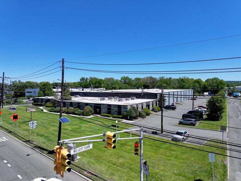 More Photos Of 140-142 Clinton Rd, Fairfield Warehouse For Lease
